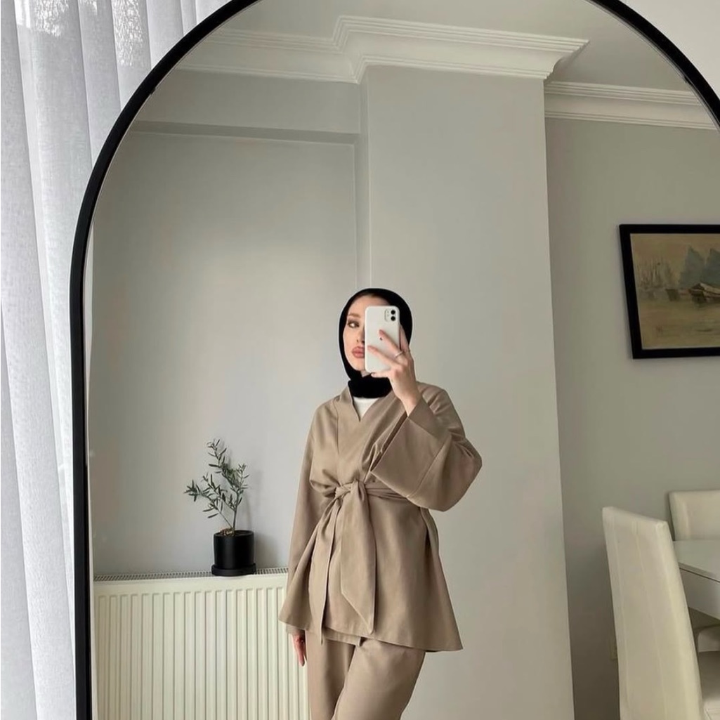 Women 2 Piece Set Brand New